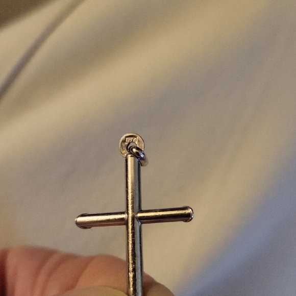 10k Gold Cross Pendant - Picture 4 of 5